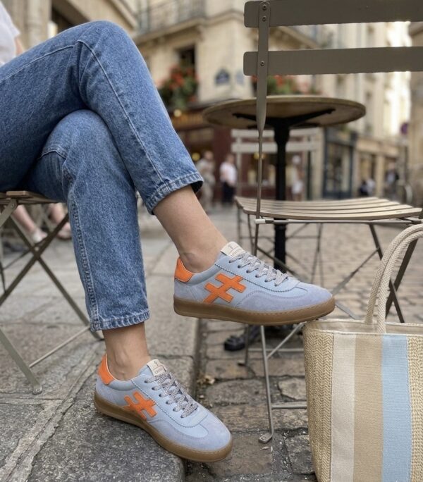 Basket Calie Bleu et orange A032 Another trend